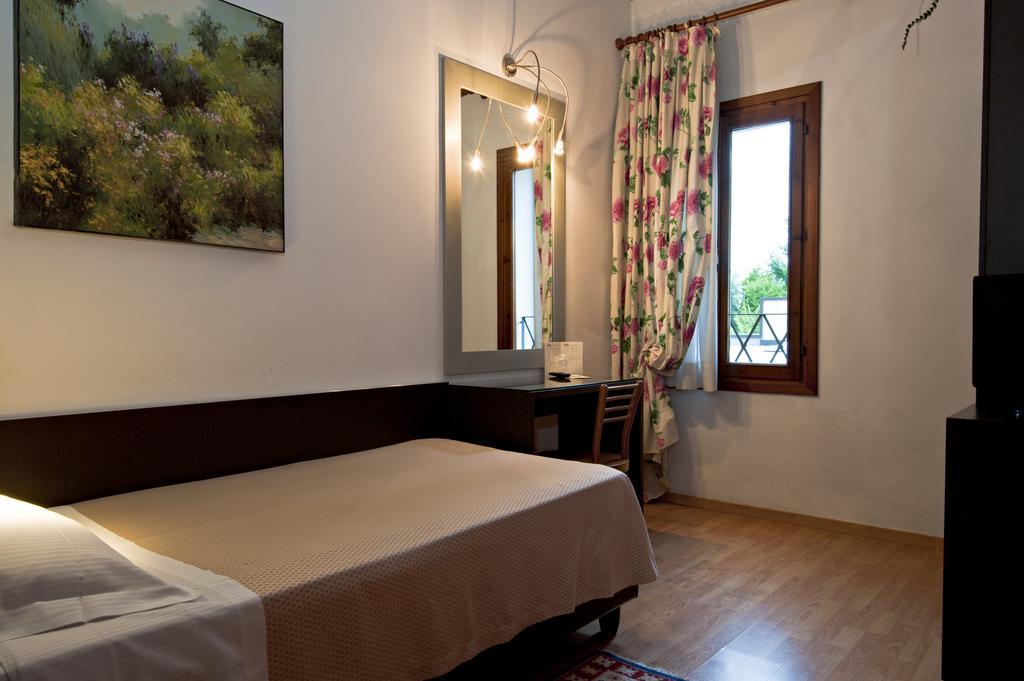 Hotel Ristorante Gran Casa Одерцо Экстерьер фото
