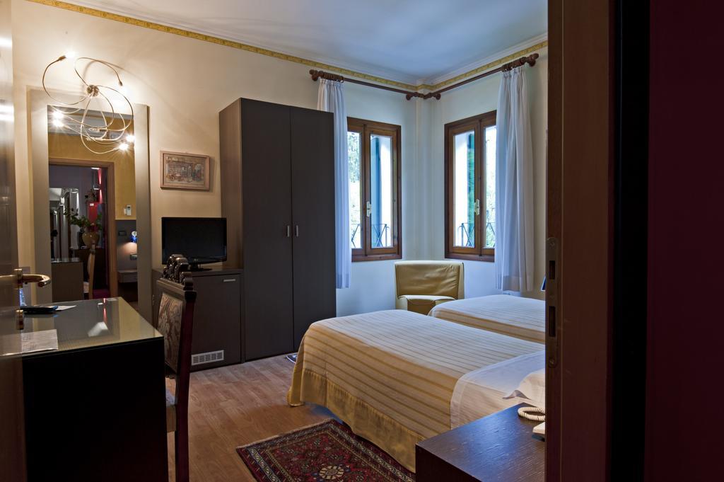 Hotel Ristorante Gran Casa Одерцо Экстерьер фото