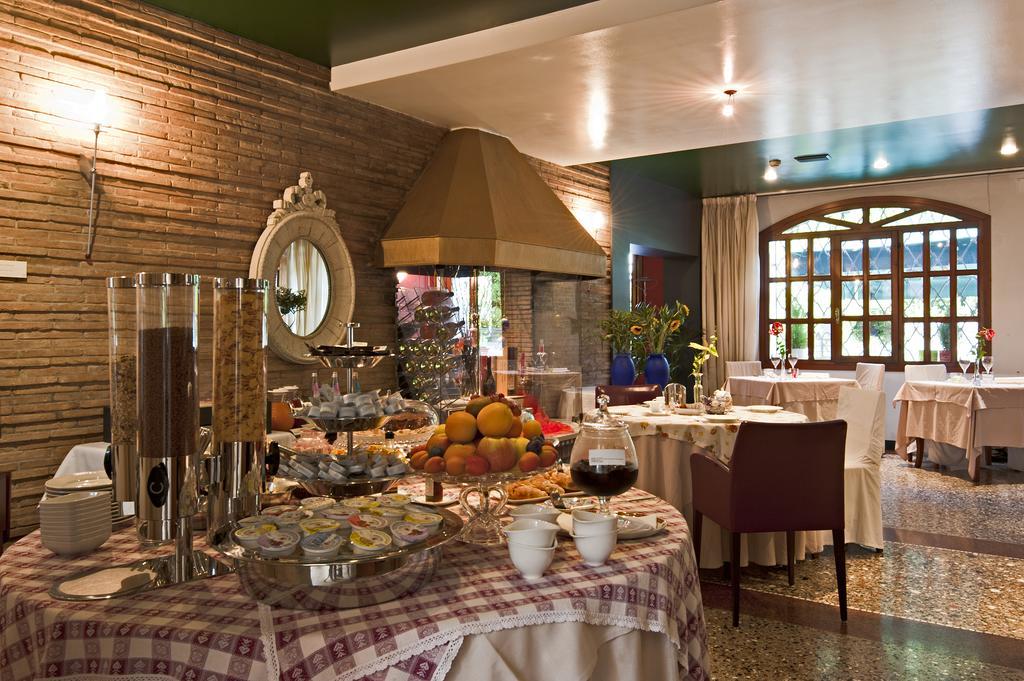 Hotel Ristorante Gran Casa Одерцо Экстерьер фото